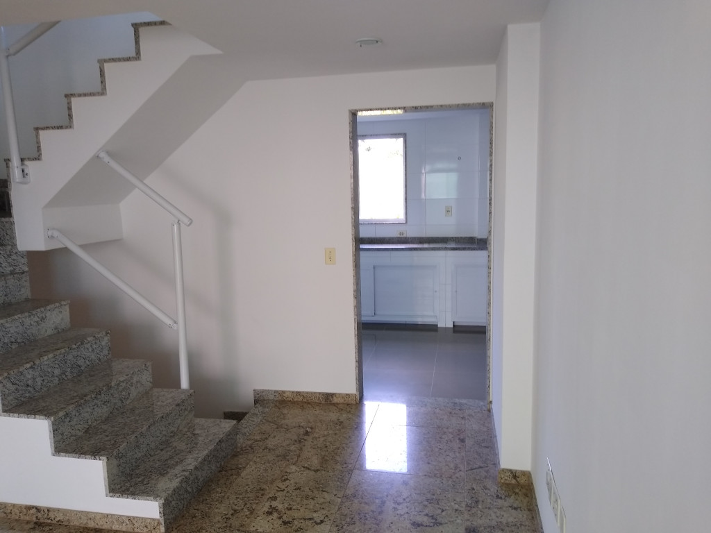 Casa à venda com 4 quartos, 175m² - Foto 11