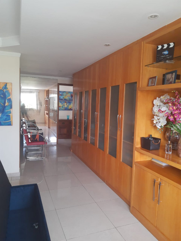 Cobertura à venda com 3 quartos, 221m² - Foto 10