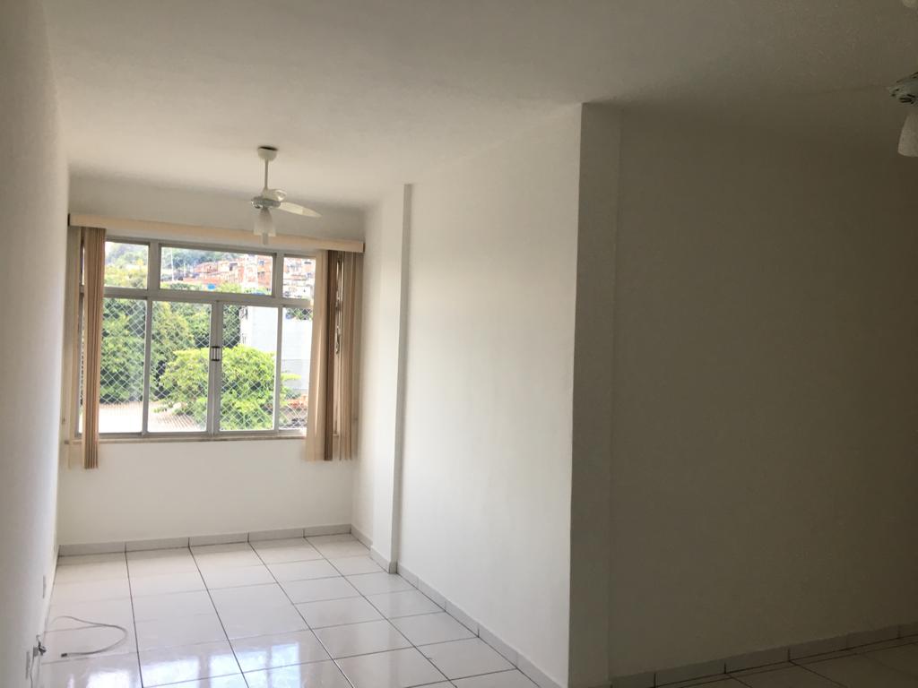 Apartamento à venda com 3 quartos, 100m² - Foto 7