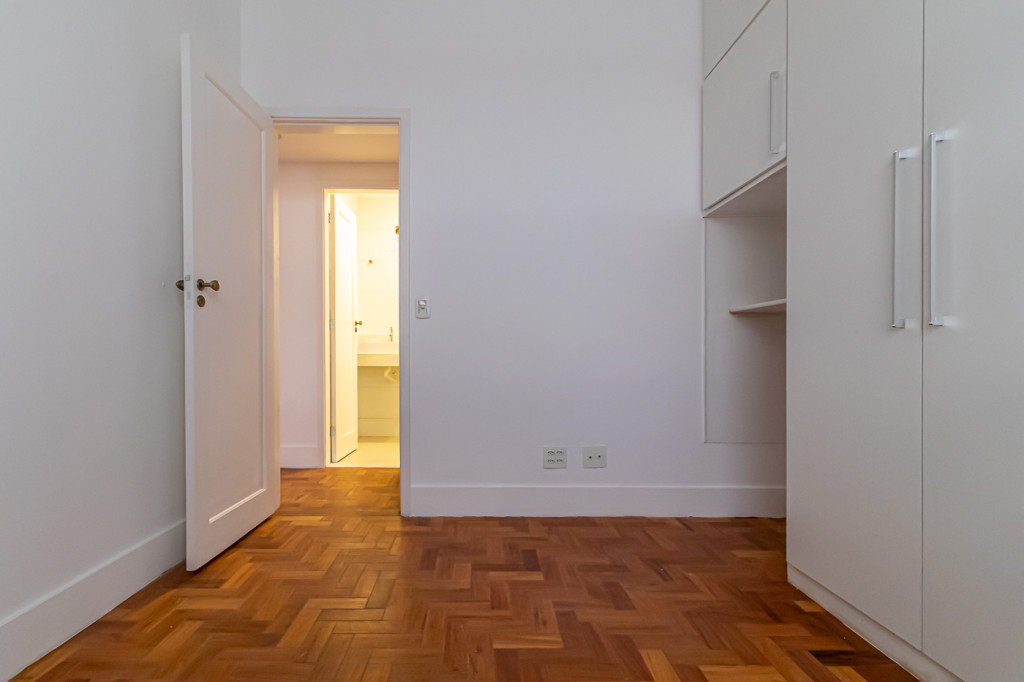 Apartamento à venda com 3 quartos, 90m² - Foto 18