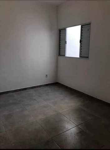 Casa à venda com 2 quartos, 90m² - Foto 4