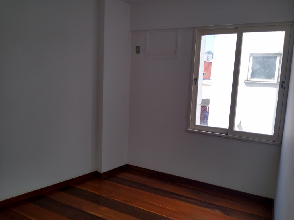 Apartamento à venda com 3 quartos, 132m² - Foto 9