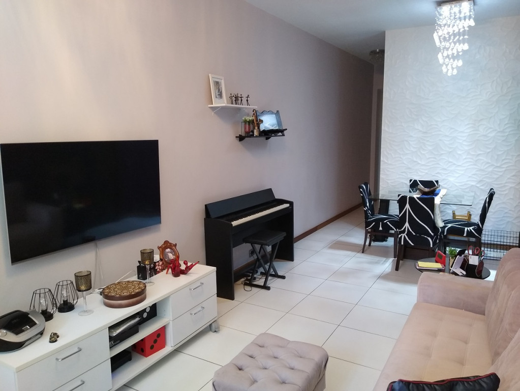 Apartamento à venda com 2 quartos, 60m² - Foto 1