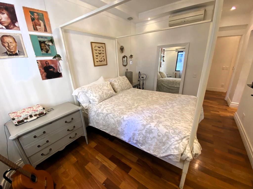 Apartamento à venda com 4 quartos, 246m² - Foto 11