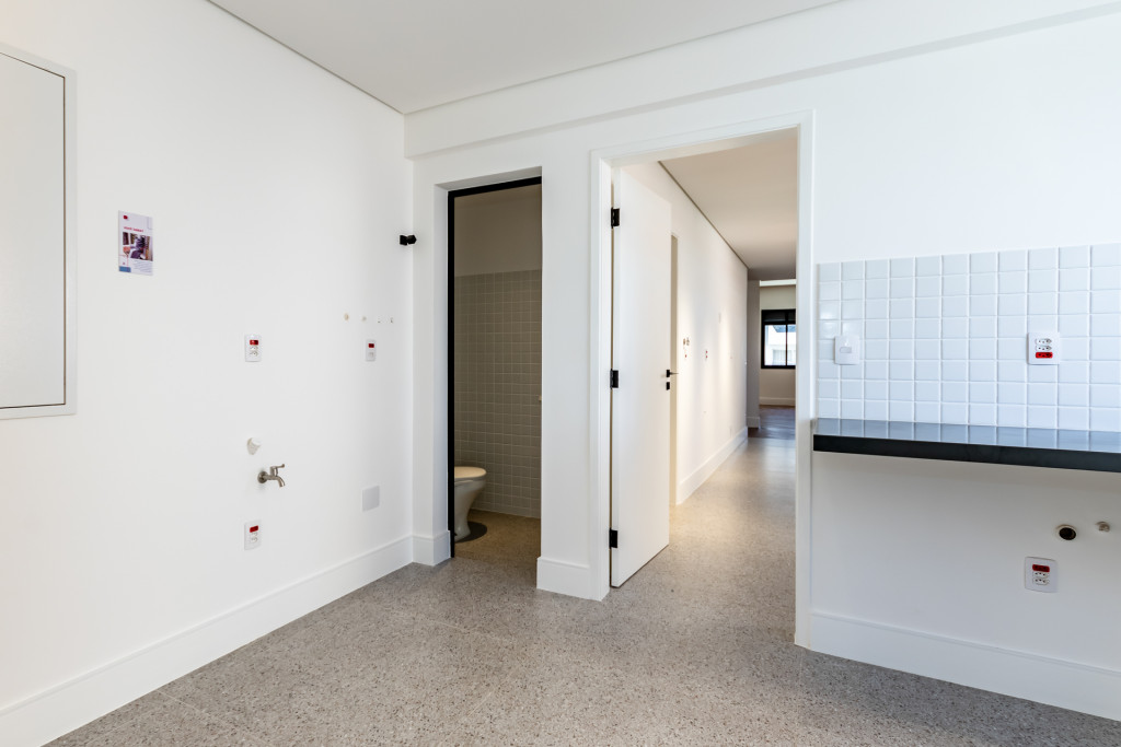 Apartamento à venda com 3 quartos, 212m² - Foto 6