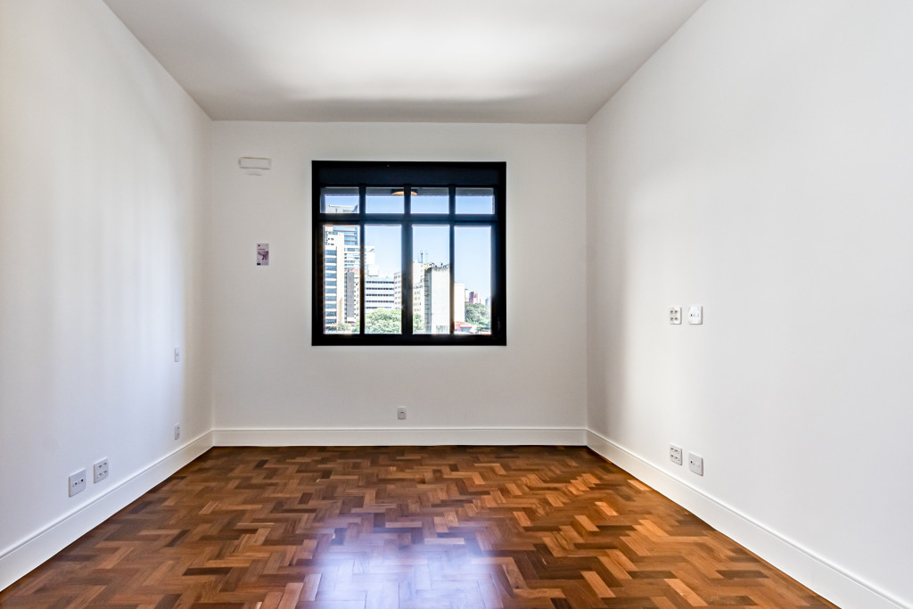 Apartamento à venda com 3 quartos, 212m² - Foto 10