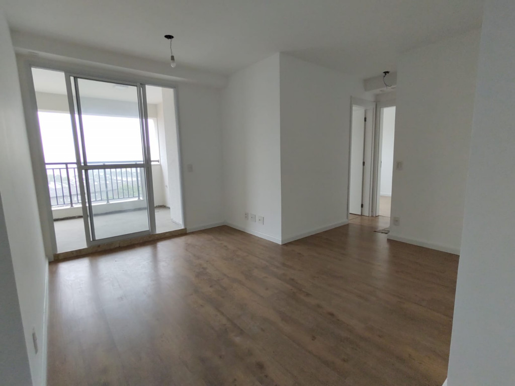 Apartamento à venda com 2 quartos, 67m² - Foto 2