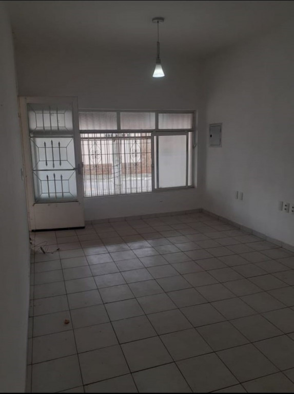 Casa para alugar com 3 quartos, 145m² - Foto 9