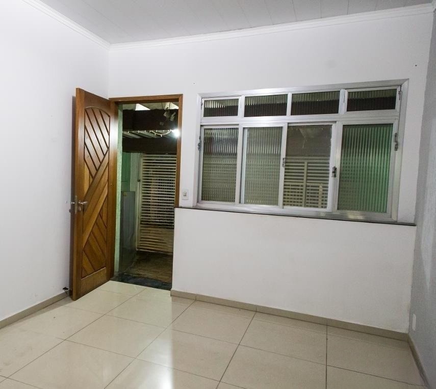 Casa à venda com 3 quartos, 134m² - Foto 2