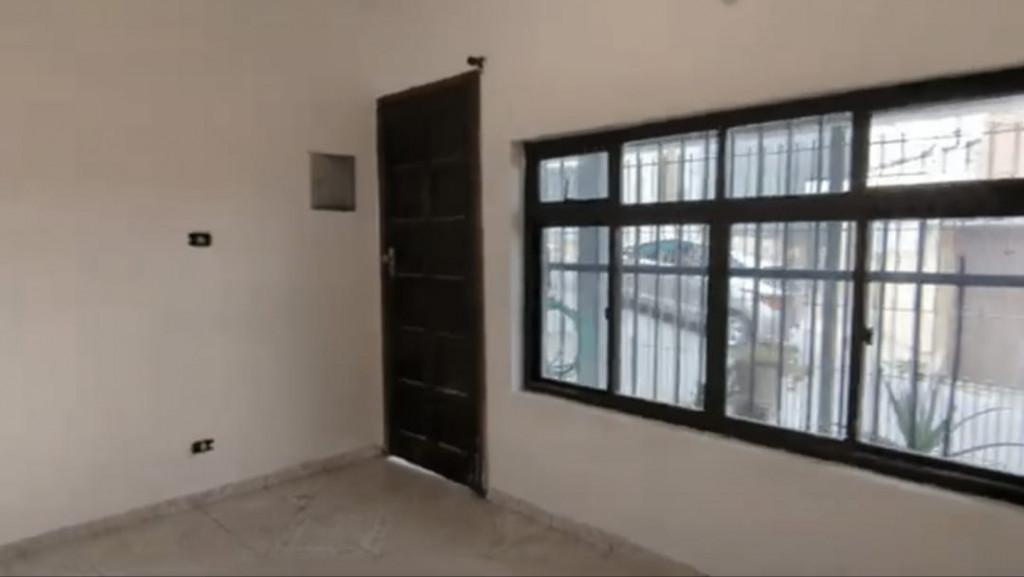 Casa à venda com 3 quartos, 140m² - Foto 1