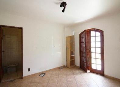 Casa à venda com 4 quartos, 200m² - Foto 7