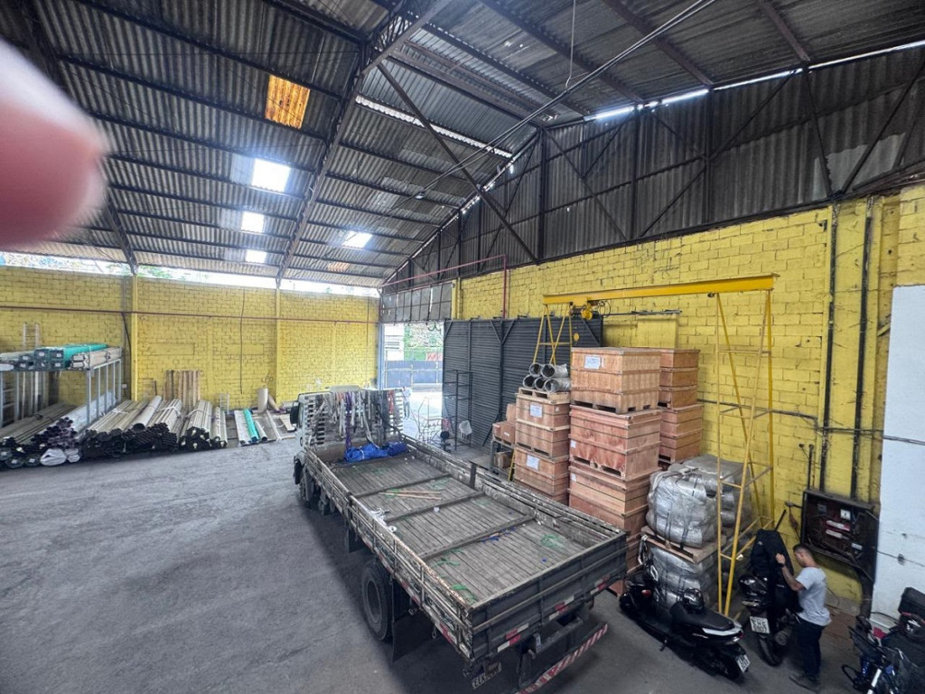 Depósito-Galpão, 1800 m² - Foto 2