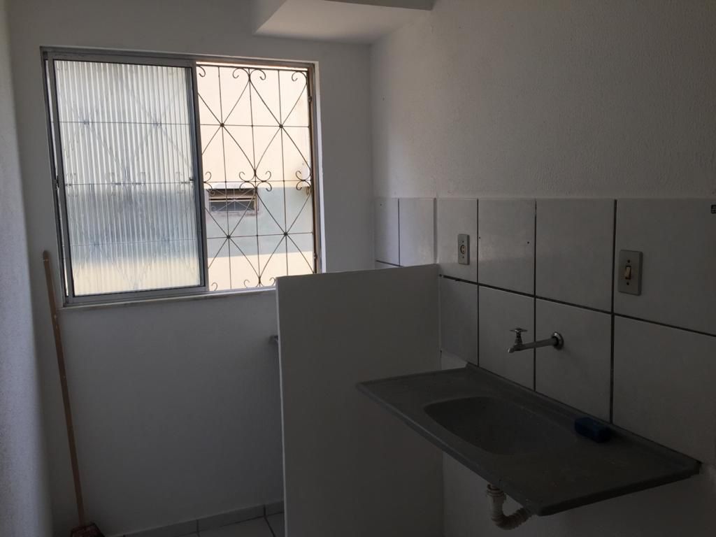 Apartamento à venda com 2 quartos, 48m² - Foto 2