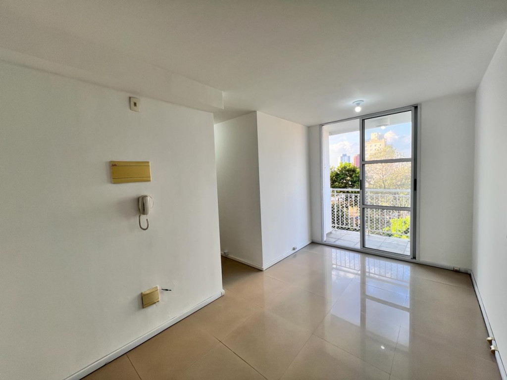 Apartamento para alugar com 2 quartos, 47m² - Foto 8