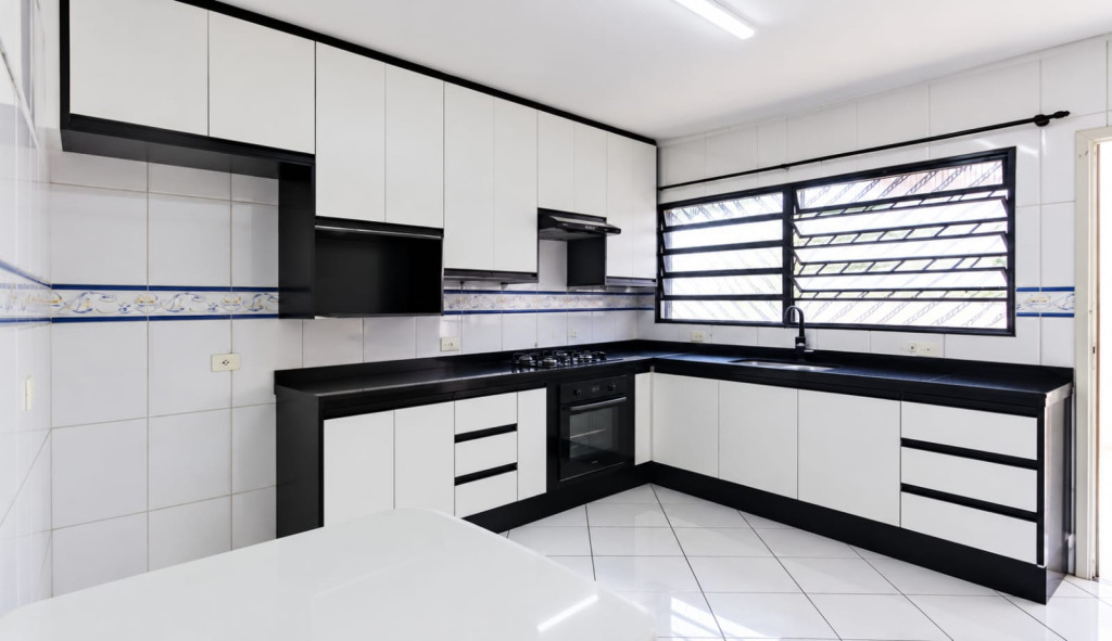 Casa, 3 quartos, 180 m² - Foto 1