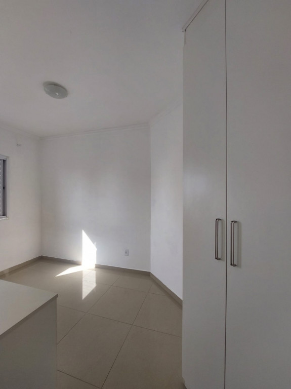 Apartamento para alugar com 2 quartos, 57m² - Foto 17