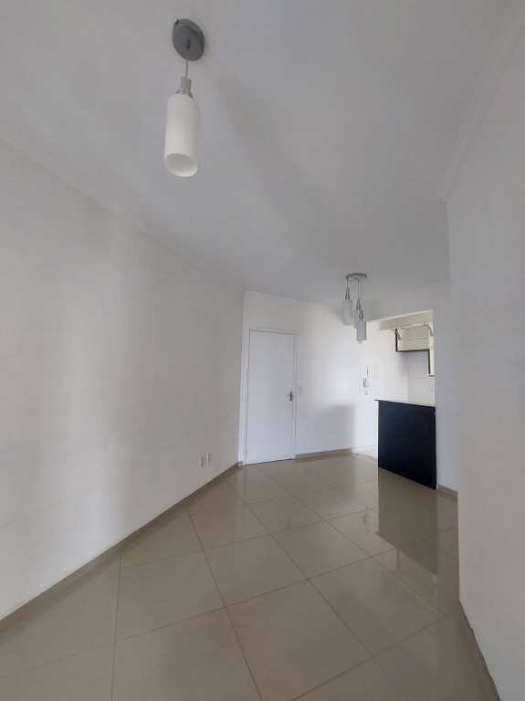 Apartamento para alugar com 2 quartos, 57m² - Foto 18