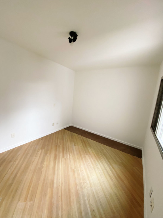 Apartamento à venda e aluguel com 3 quartos, 83m² - Foto 11