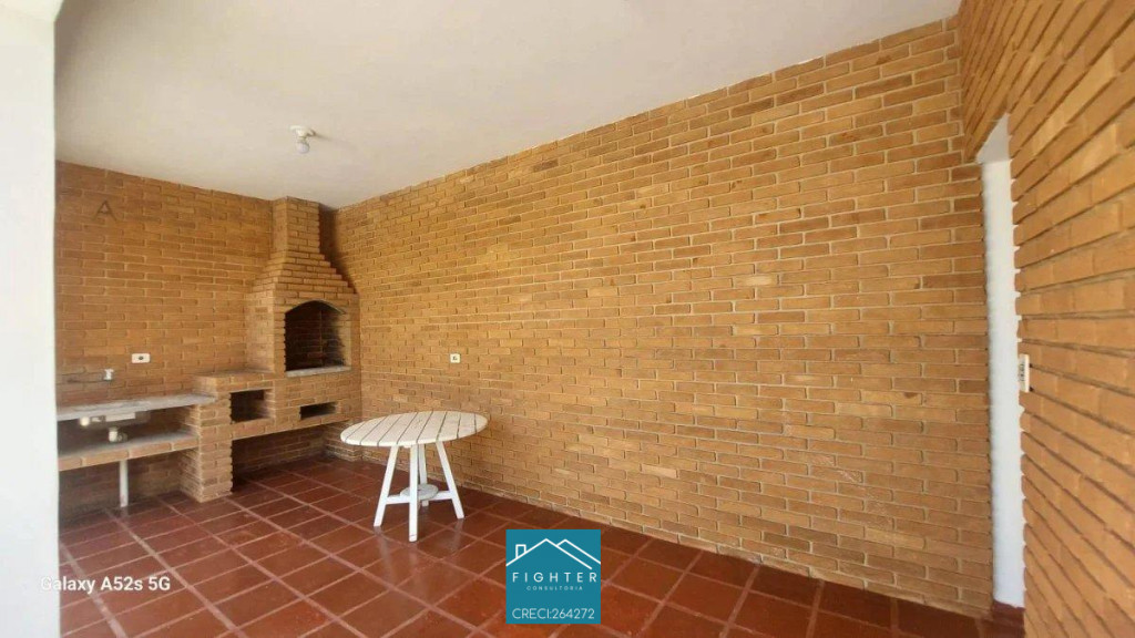 Casa à venda com 5 quartos, 200m² - Foto 5