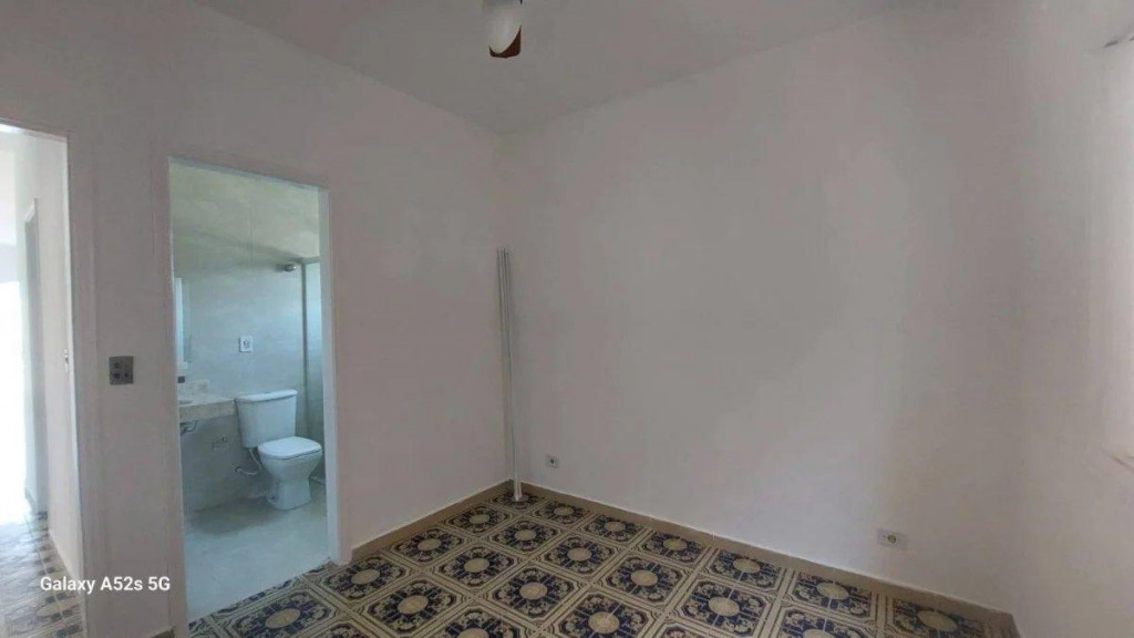 Casa à venda com 5 quartos, 200m² - Foto 12