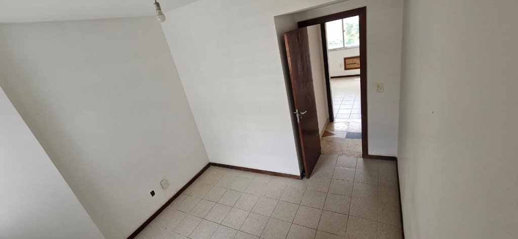 Apartamento à venda com 3 quartos, 90m² - Foto 7