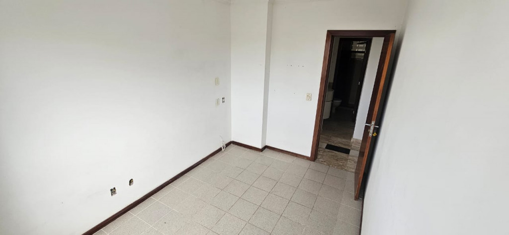 Apartamento à venda com 3 quartos, 90m² - Foto 13