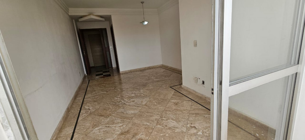 Apartamento à venda com 3 quartos, 90m² - Foto 15