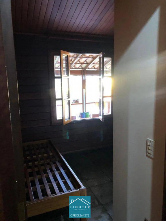 Fazenda à venda com 3 quartos, 544m² - Foto 1