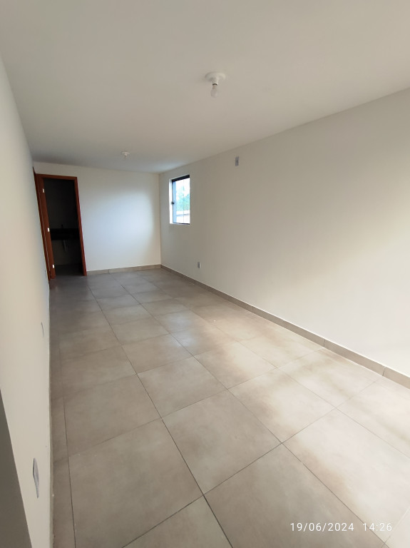 Casa à venda com 3 quartos, 109m² - Foto 14