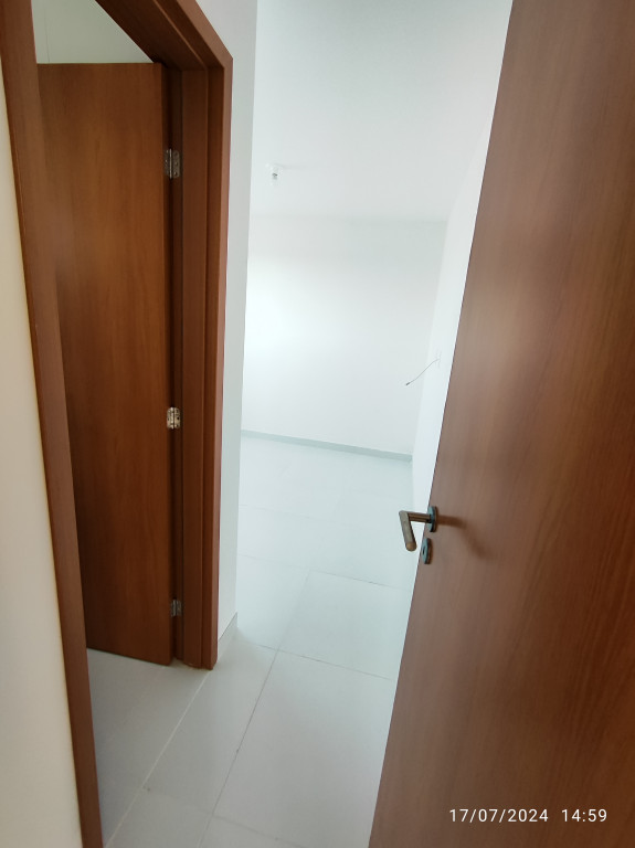 Apartamento à venda com 3 quartos, 64m² - Foto 2