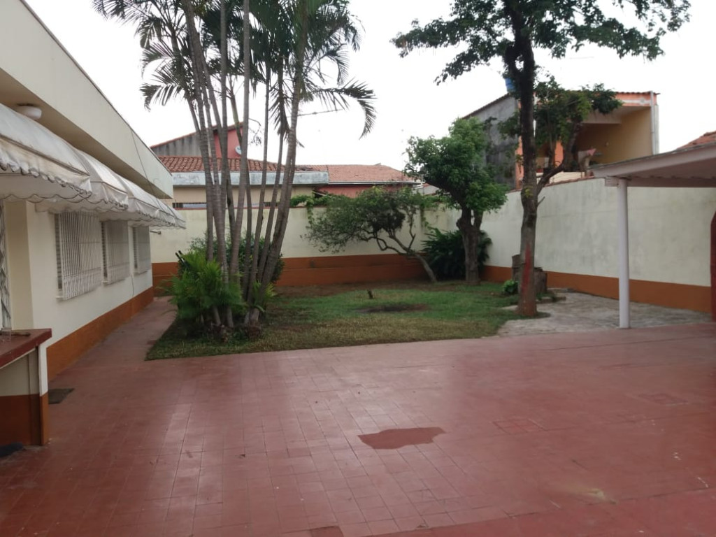 Casa à venda com 4 quartos, 256m² - Foto 12