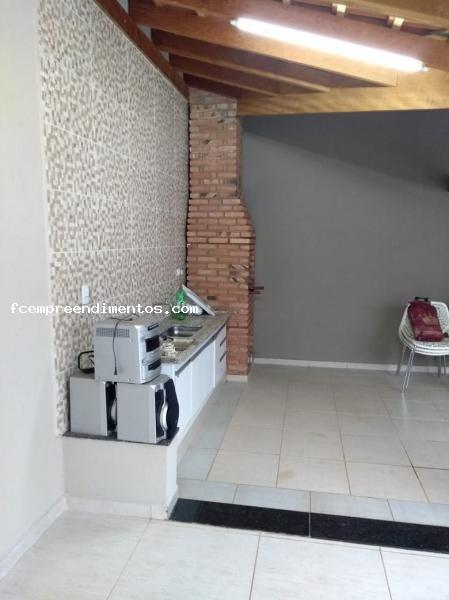 Casa à venda com 2 quartos, 100m² - Foto 9