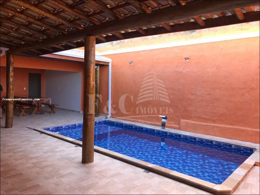 Casa à venda com 2 quartos, 94m² - Foto 2