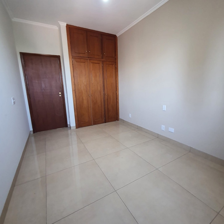 Apartamento à venda com 3 quartos, 156m² - Foto 10