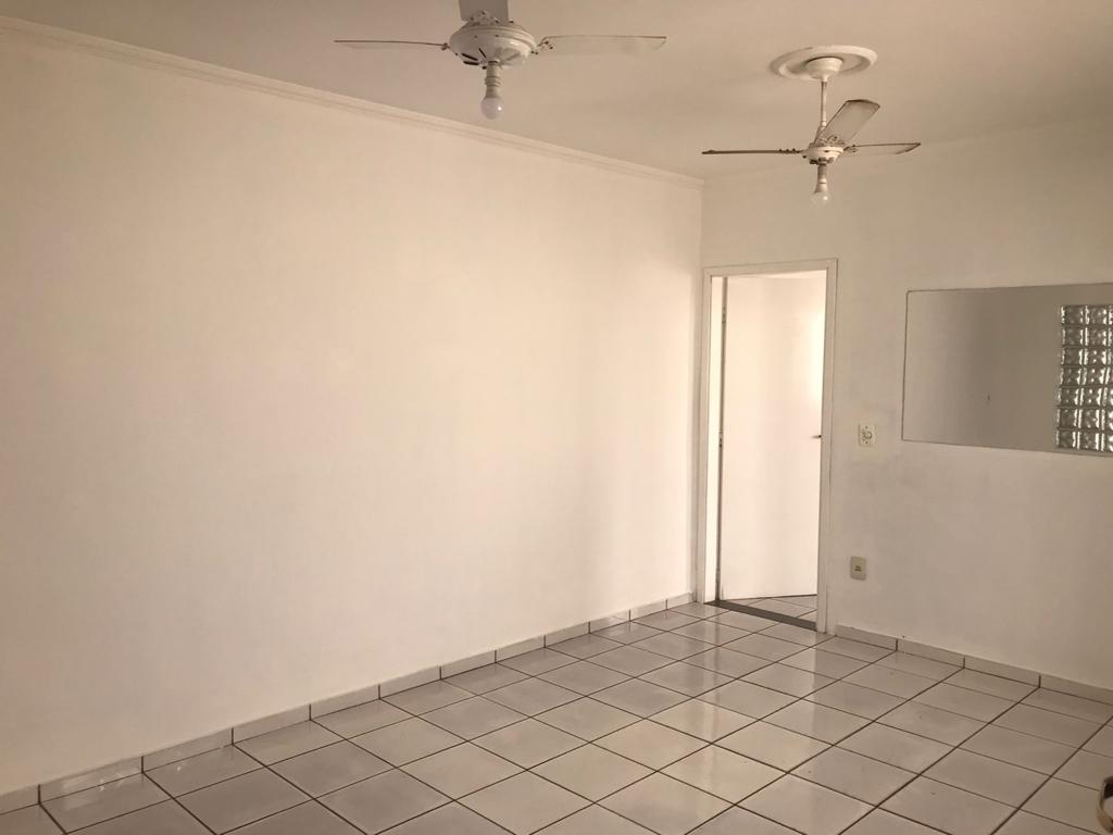 Casa à venda com 3 quartos, 130m² - Foto 3