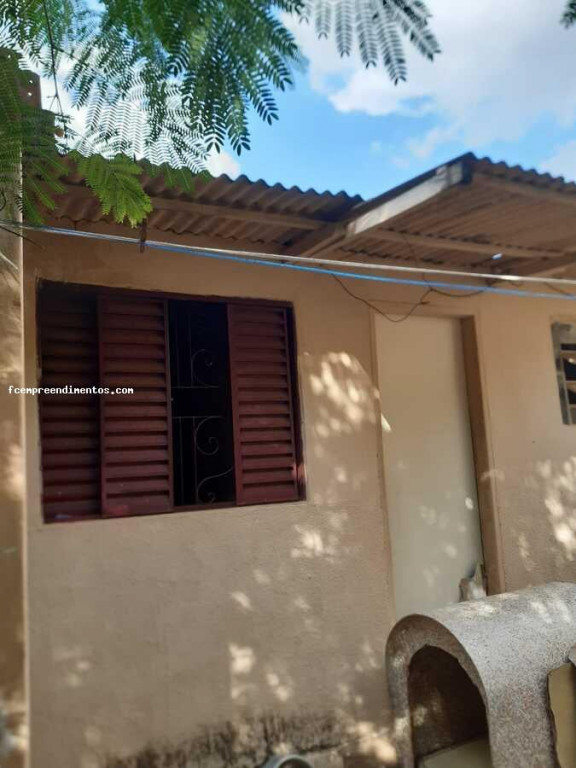 Casa à venda com 3 quartos, 152m² - Foto 7