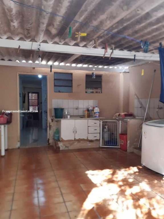 Casa à venda com 3 quartos, 152m² - Foto 11