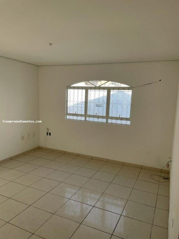 Casa à venda com 2 quartos, 98m² - Foto 7