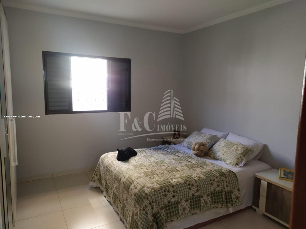 Casa à venda com 3 quartos, 117m² - Foto 2