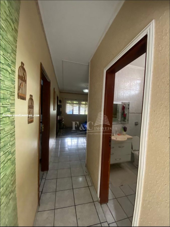 Casa à venda com 2 quartos, 185m² - Foto 10