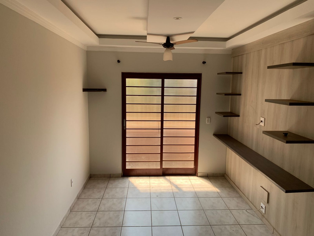 Apartamento à venda com 3 quartos, 73m² - Foto 1