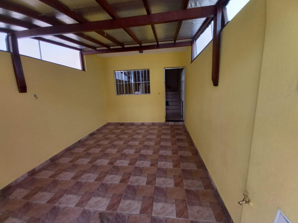 Casa à venda com 2 quartos, 75m² - Foto 4