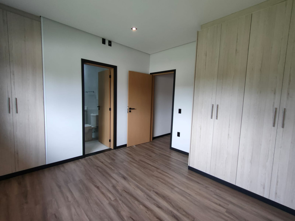 Casa de Condomínio à venda com 3 quartos, 350m² - Foto 10