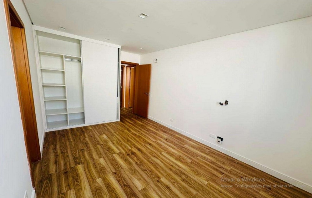 Casa à venda com 4 quartos, 365m² - Foto 12