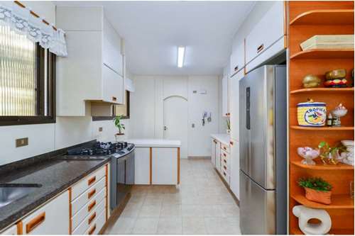 Apartamento à venda com 7 quartos, 267m² - Foto 16