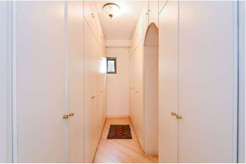 Apartamento à venda com 7 quartos, 267m² - Foto 9