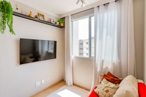 Apartamento à venda com 2 quartos, 42m² - Foto 2