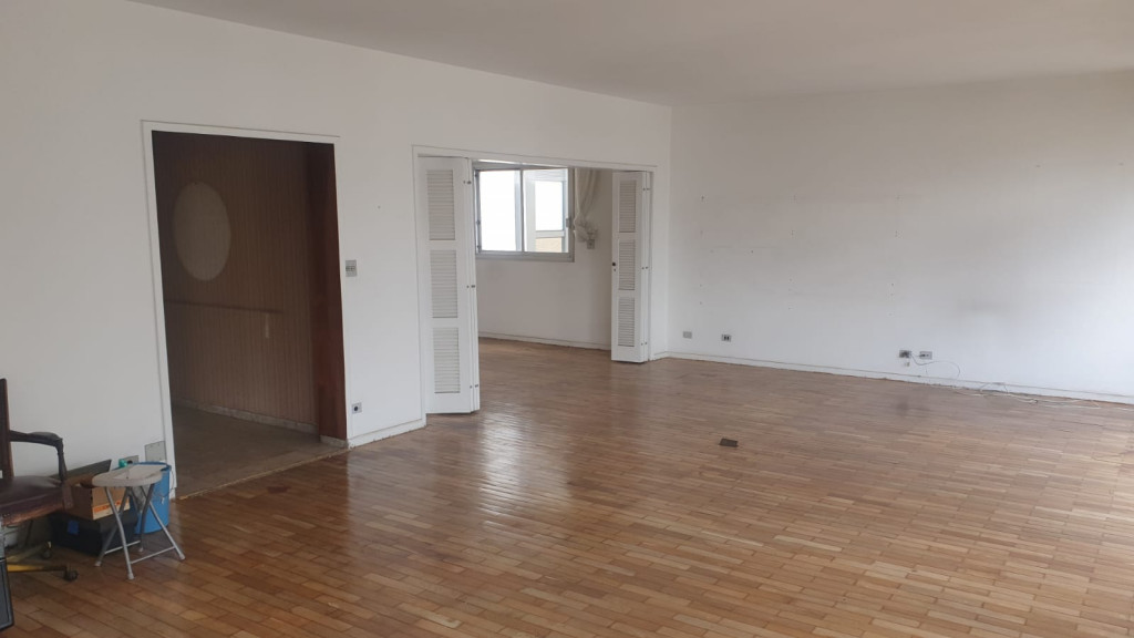 Apartamento à venda com 3 quartos, 300m² - Foto 11