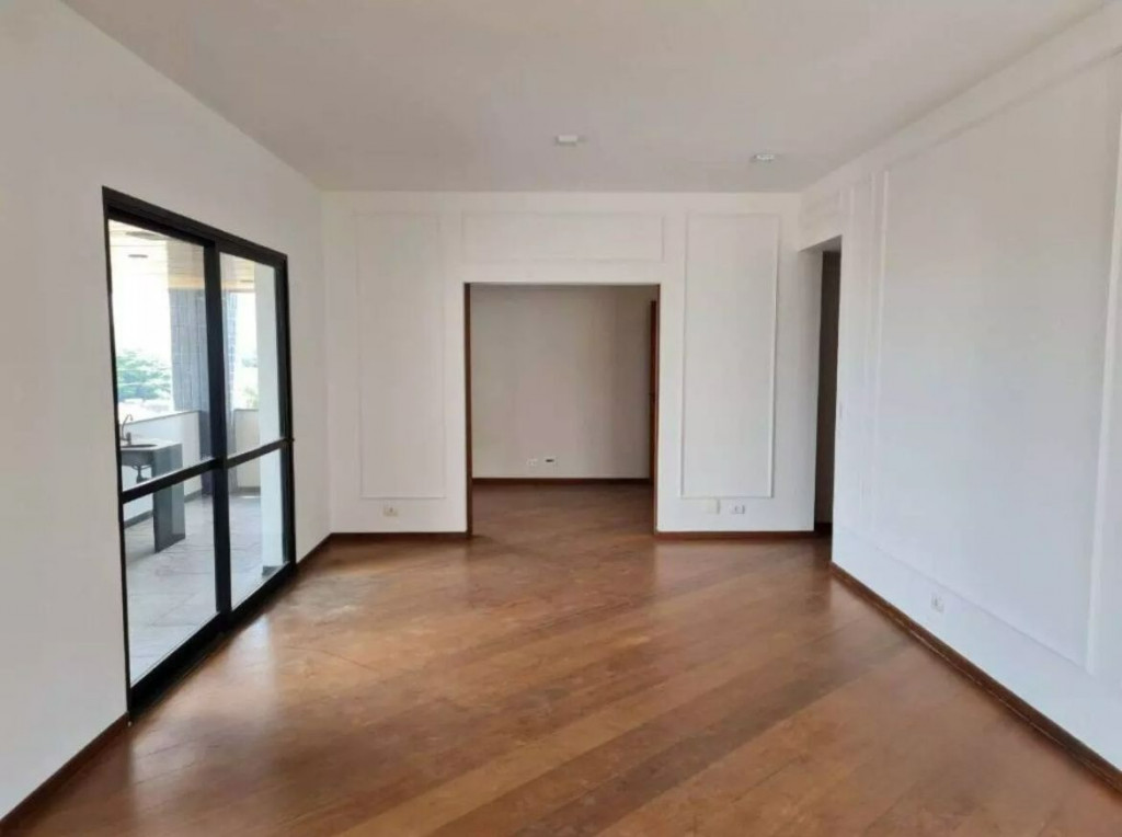 Apartamento à venda com 3 quartos, 216m² - Foto 3