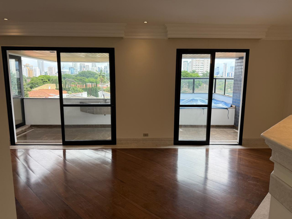 Apartamento à venda com 3 quartos, 216m² - Foto 7